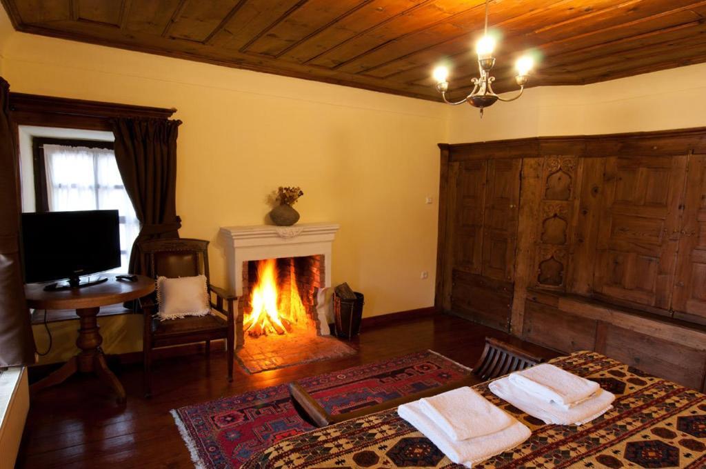 Vergoula'S Mansion Kastoria Buitenkant foto